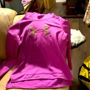 Girls size large under armour hoodie